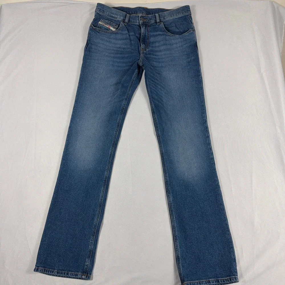 Diesel 2021-NC Straight Leg Jeans Medium Wash Stretch Denim Mens 33x32